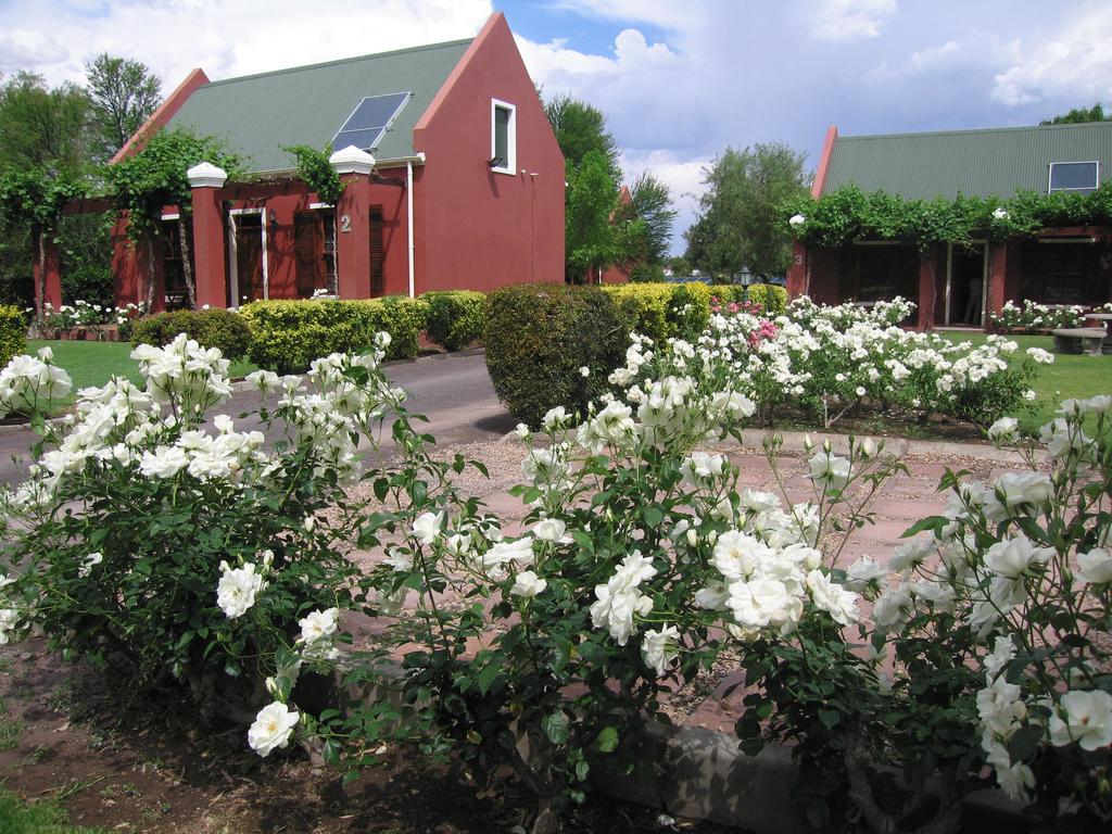 Beaufort Manor Country Lodge Beaufort West Exterior photo