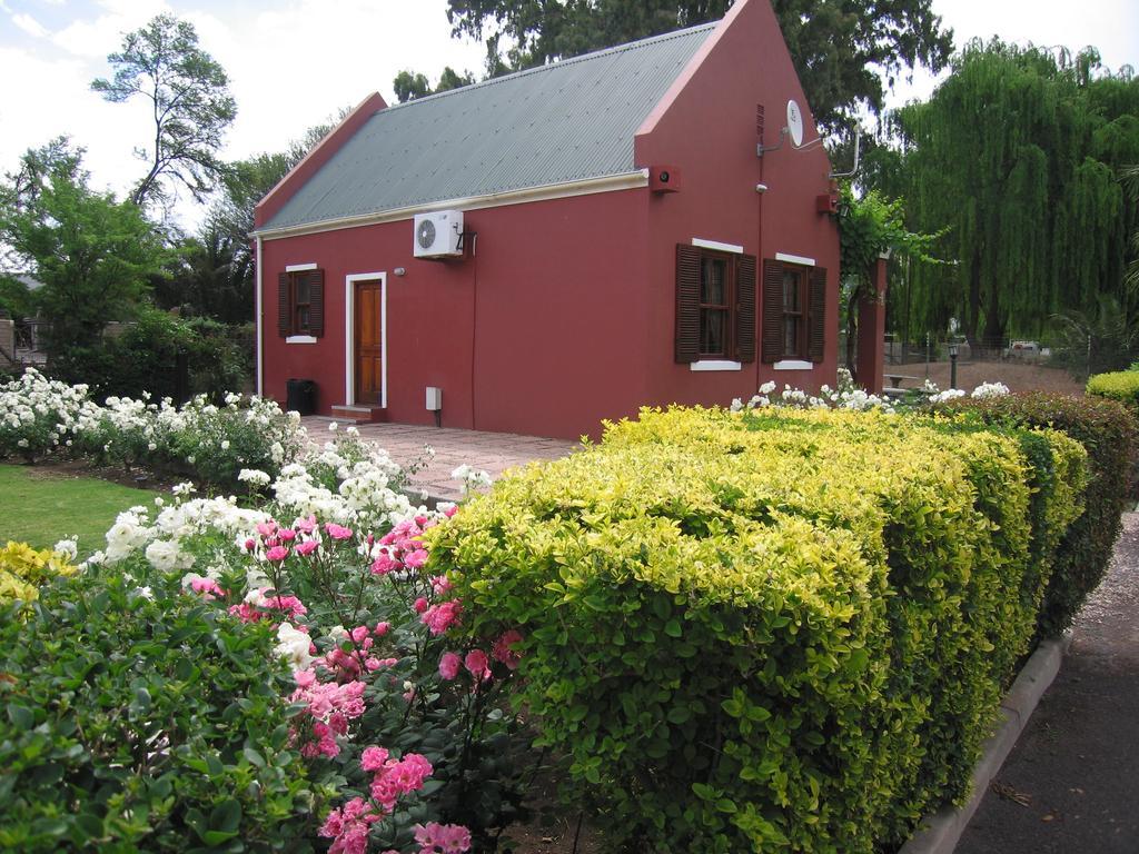 Beaufort Manor Country Lodge Beaufort West Exterior photo