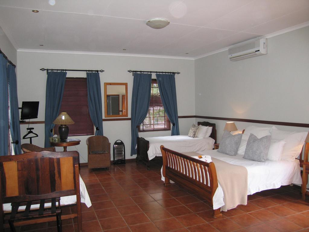 Beaufort Manor Country Lodge Beaufort West Exterior photo