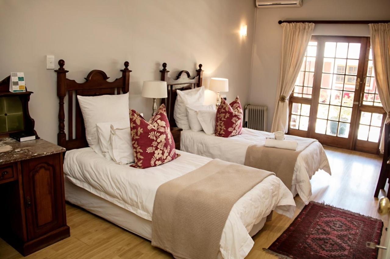 Beaufort Manor Country Lodge Beaufort West Exterior photo