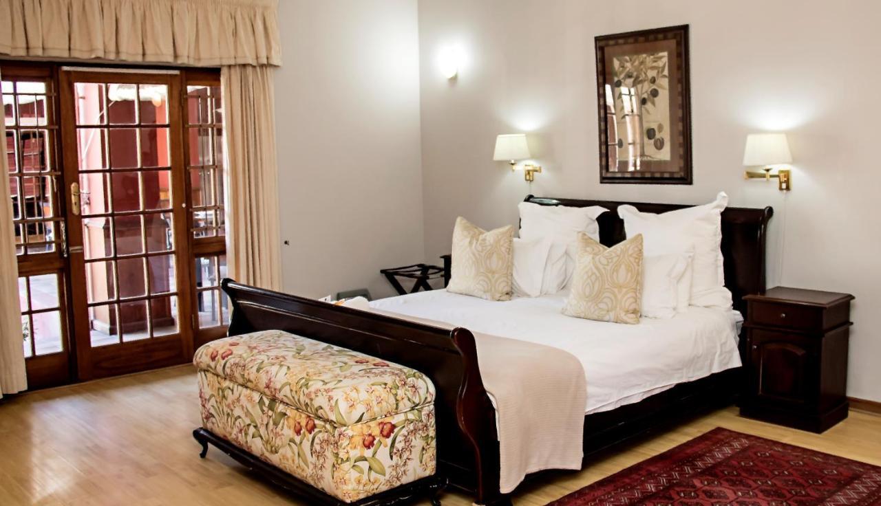 Beaufort Manor Country Lodge Beaufort West Exterior photo