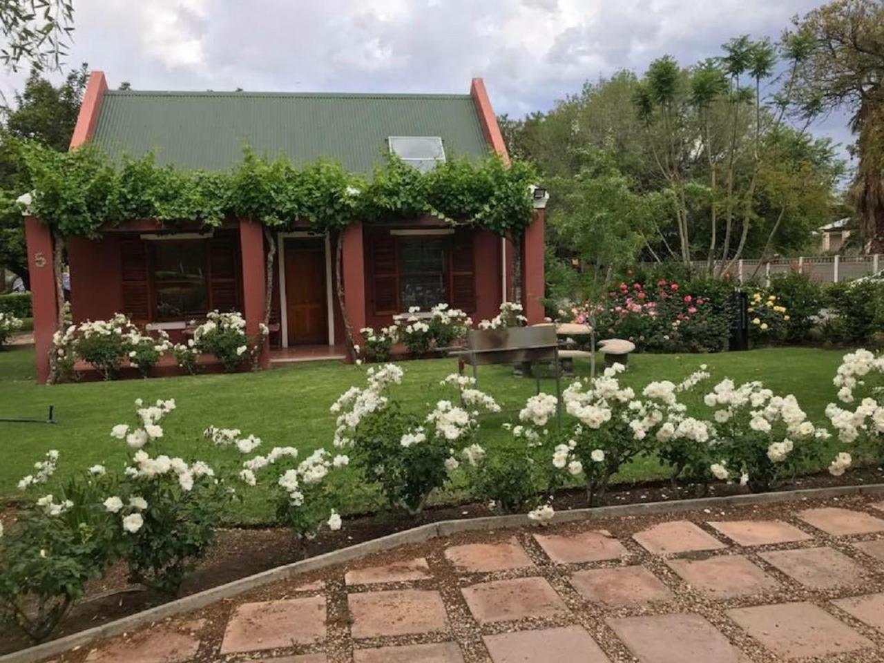 Beaufort Manor Country Lodge Beaufort West Exterior photo
